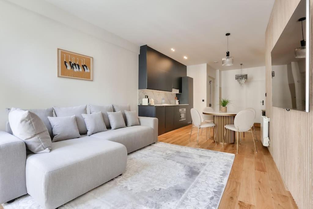 L'Elegance A La Parisienne Apartment Екстериор снимка